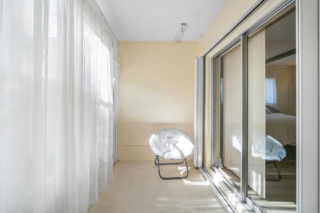 На продажу: $159,900 (1 спален, 1 ванн, 772 Квадратных фут)