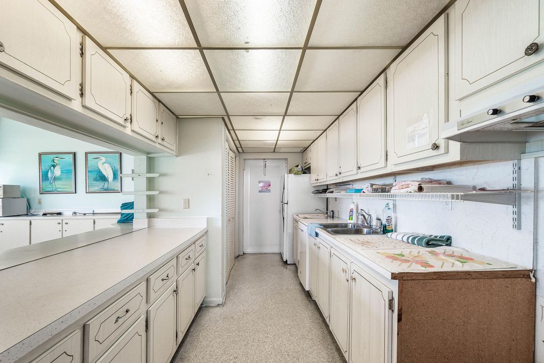 На продажу: $159,900 (1 спален, 1 ванн, 772 Квадратных фут)