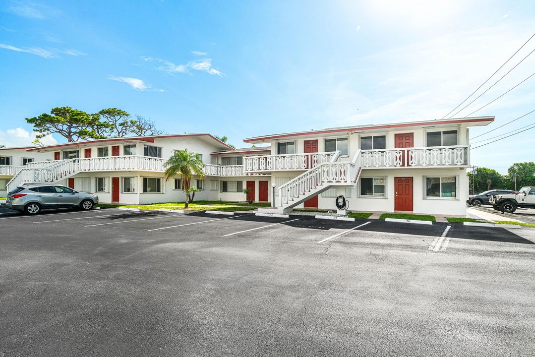 На продажу: $159,900 (1 спален, 1 ванн, 772 Квадратных фут)