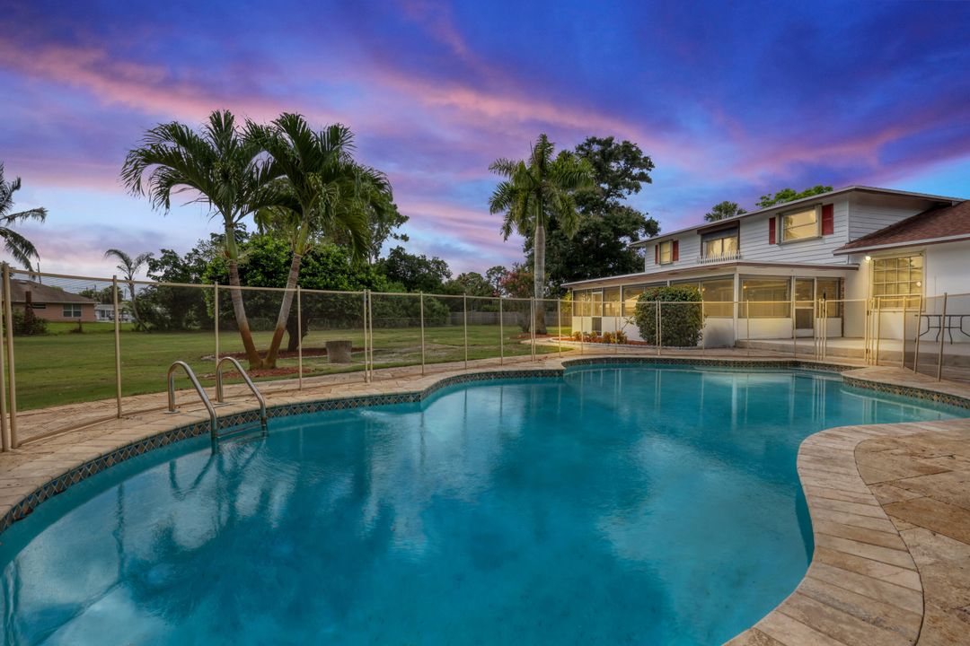 На продажу: $899,000 (5 спален, 3 ванн, 2940 Квадратных фут)