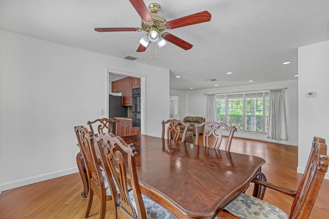 На продажу: $899,000 (5 спален, 3 ванн, 2940 Квадратных фут)