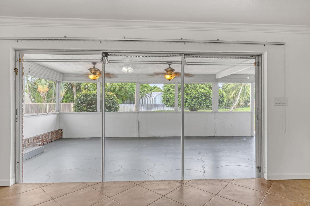 На продажу: $899,000 (5 спален, 3 ванн, 2940 Квадратных фут)