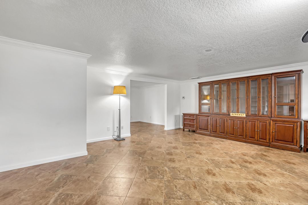 На продажу: $899,000 (5 спален, 3 ванн, 2940 Квадратных фут)