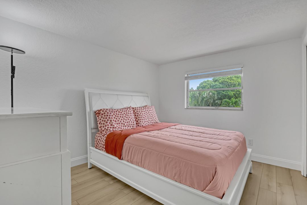 На продажу: $899,000 (5 спален, 3 ванн, 2940 Квадратных фут)