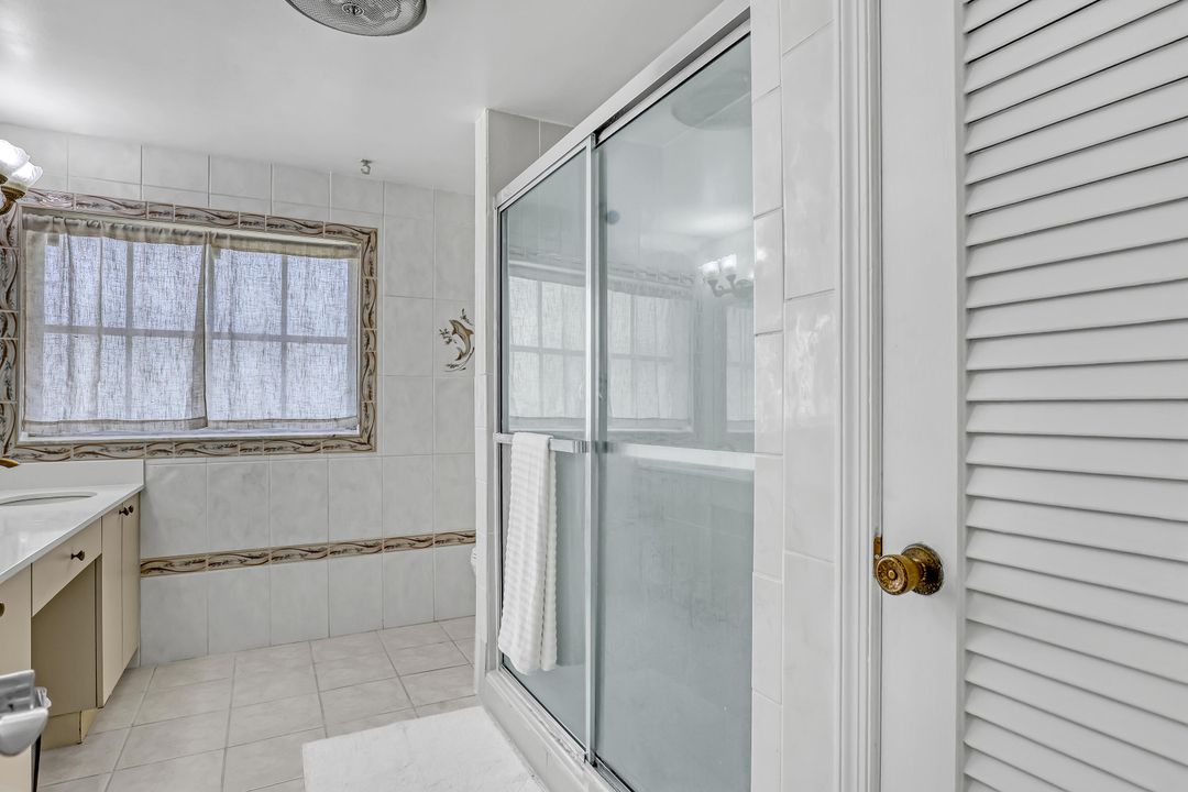 На продажу: $899,000 (5 спален, 3 ванн, 2940 Квадратных фут)