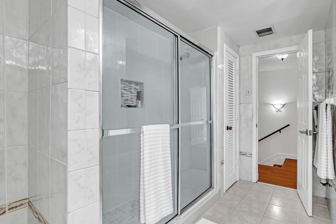 На продажу: $899,000 (5 спален, 3 ванн, 2940 Квадратных фут)