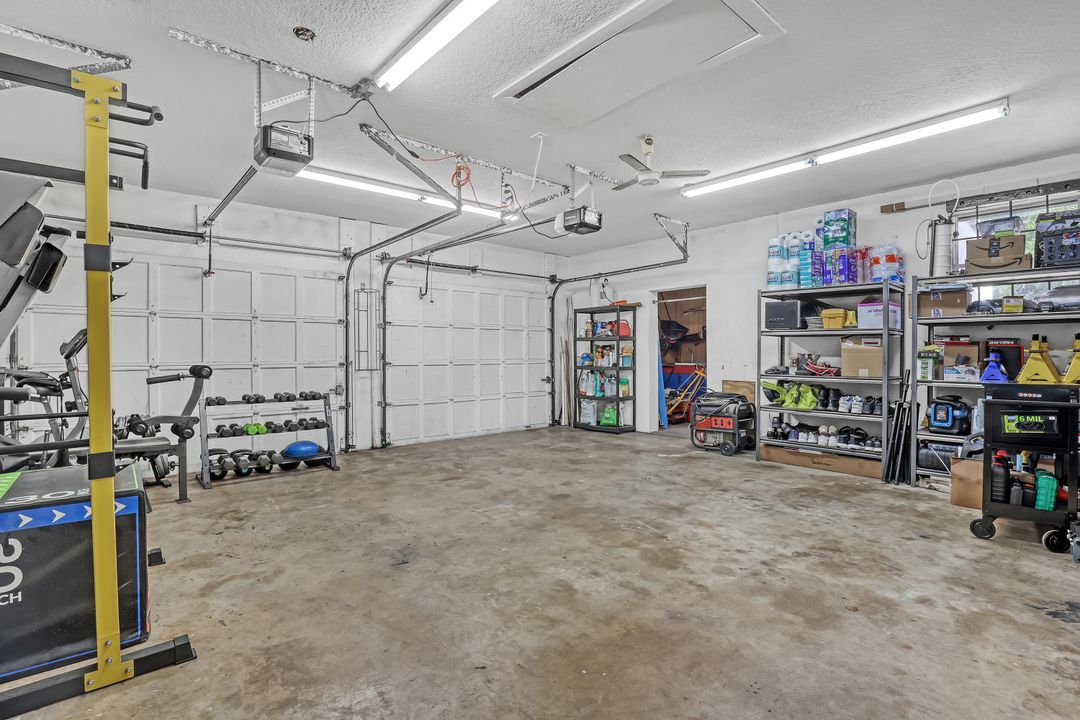 На продажу: $899,000 (5 спален, 3 ванн, 2940 Квадратных фут)