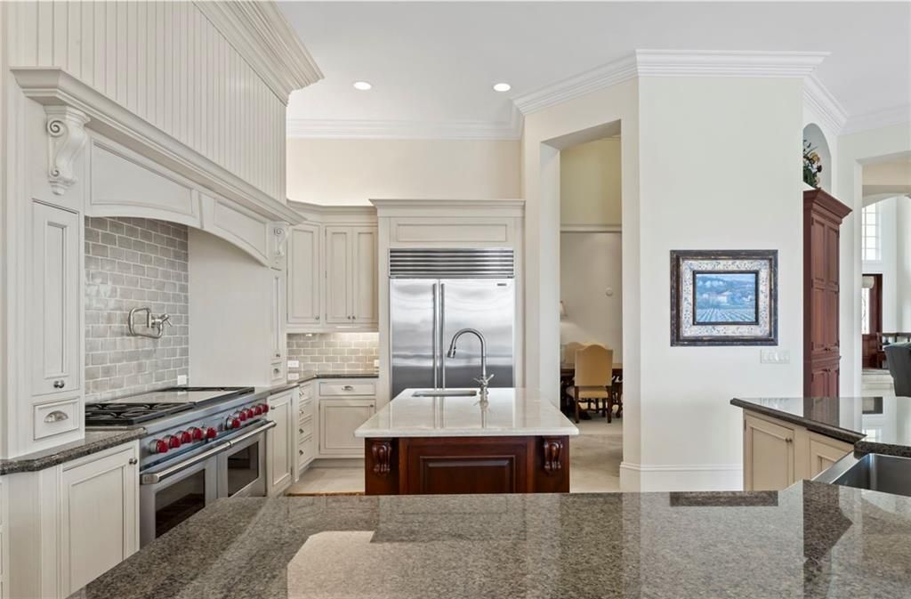 En Venta: $4,495,000 (6 camas, 6 baños, 6318 Pies cuadrados)