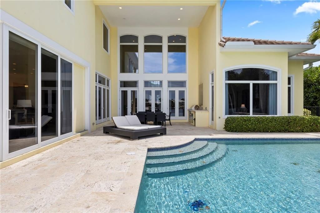 En Venta: $4,495,000 (6 camas, 6 baños, 6318 Pies cuadrados)