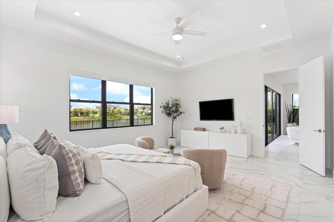 В аренду: $11,000 (6 спален, 6 ванн, 4093 Квадратных фут)