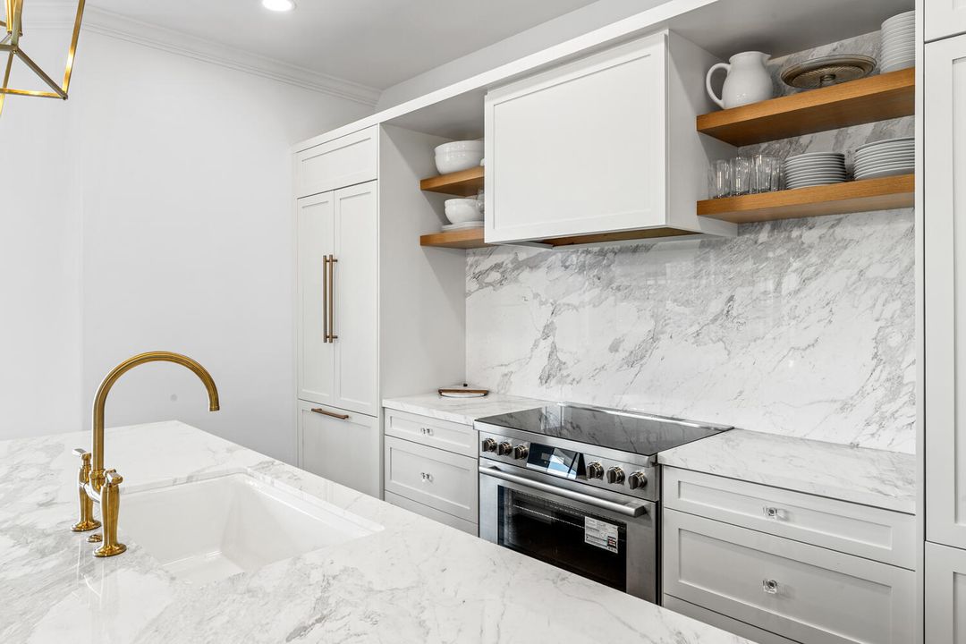 For Rent: $28,000 (5 beds, 5 baths, 4537 Square Feet)