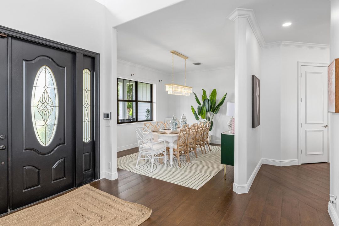 For Rent: $28,000 (5 beds, 5 baths, 4537 Square Feet)