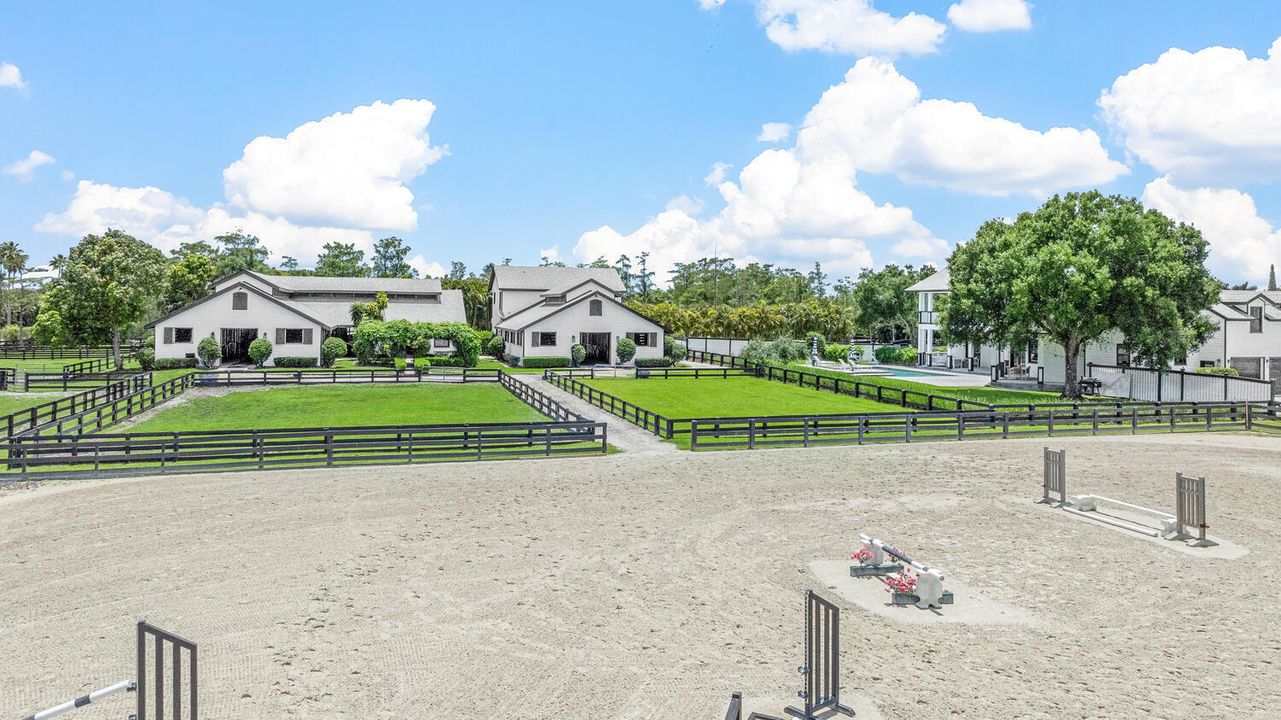 For Rent: $28,000 (5 beds, 5 baths, 4537 Square Feet)