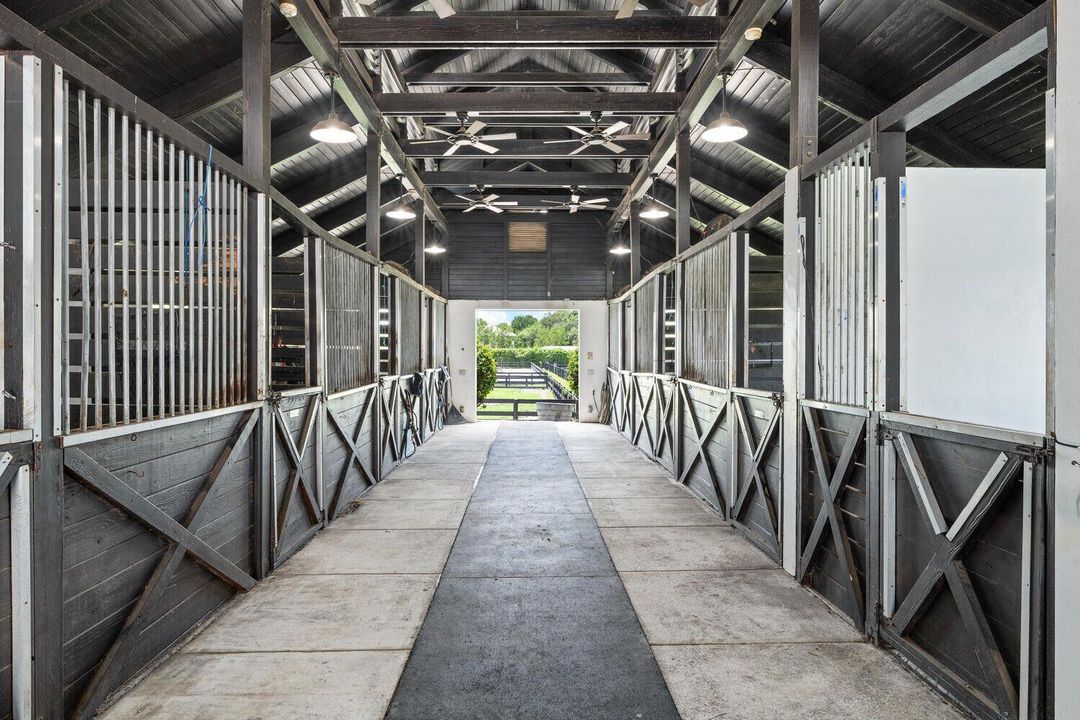 For Rent: $28,000 (5 beds, 5 baths, 4537 Square Feet)