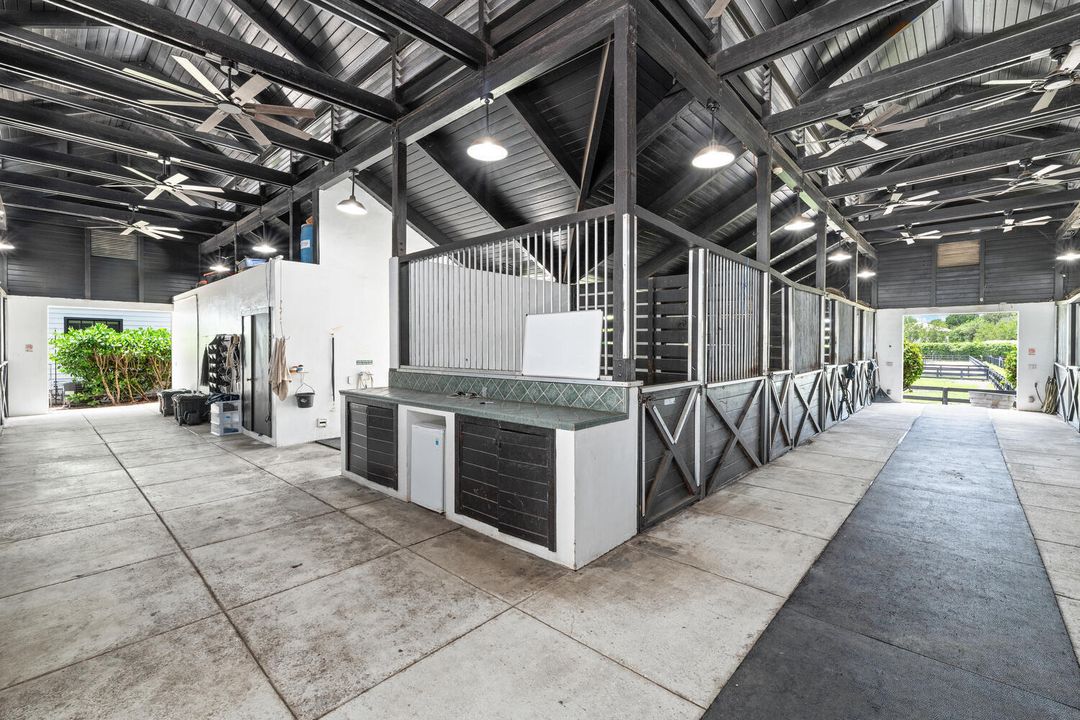 For Rent: $28,000 (5 beds, 5 baths, 4537 Square Feet)