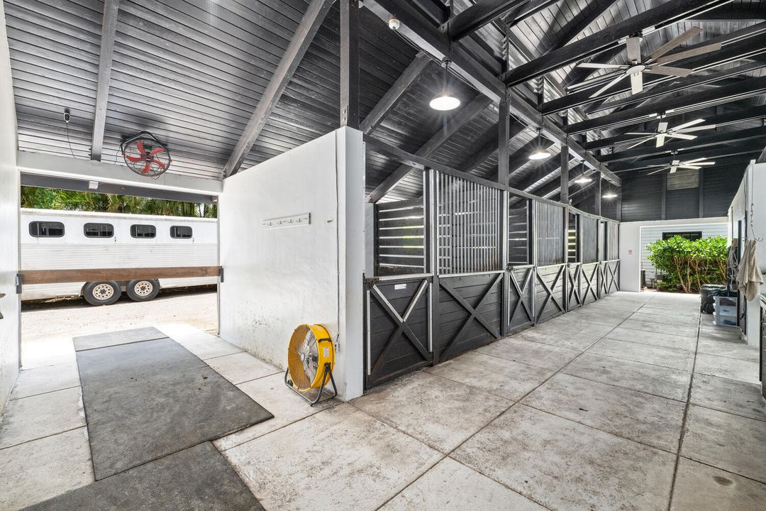 For Rent: $28,000 (5 beds, 5 baths, 4537 Square Feet)