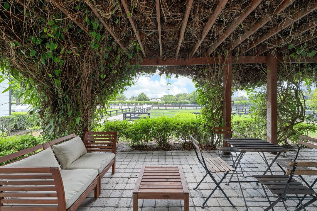 For Rent: $28,000 (5 beds, 5 baths, 4537 Square Feet)