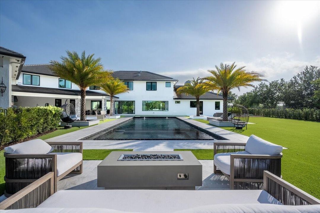 For Sale: $10,495,000 (7 beds, 8 baths, 8345 Square Feet)