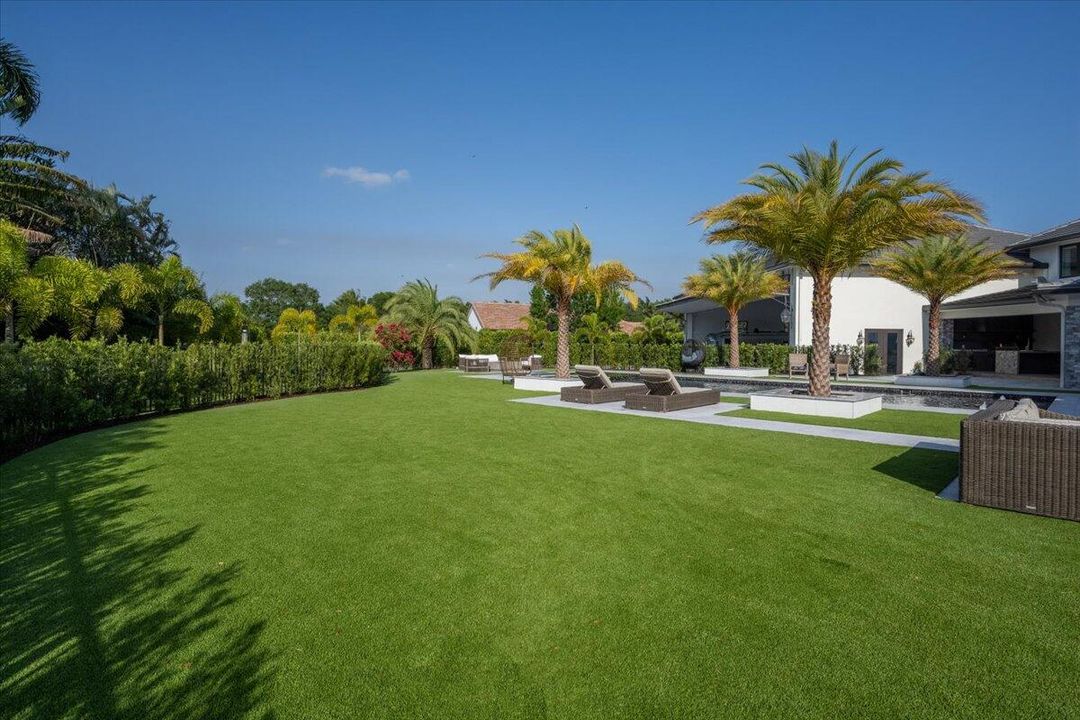 For Sale: $10,495,000 (7 beds, 8 baths, 8345 Square Feet)