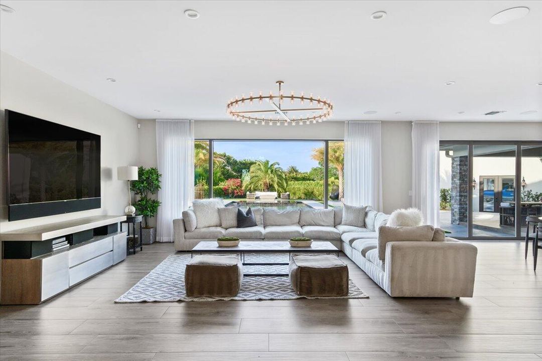 For Sale: $10,495,000 (7 beds, 8 baths, 8345 Square Feet)