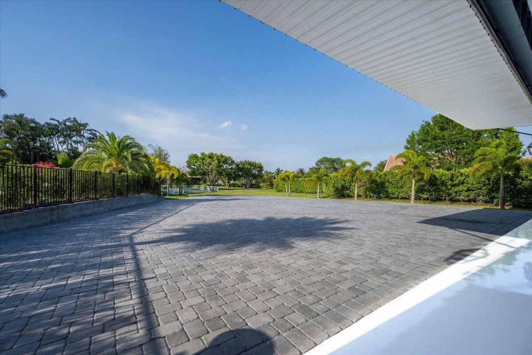 For Sale: $10,495,000 (7 beds, 8 baths, 8345 Square Feet)