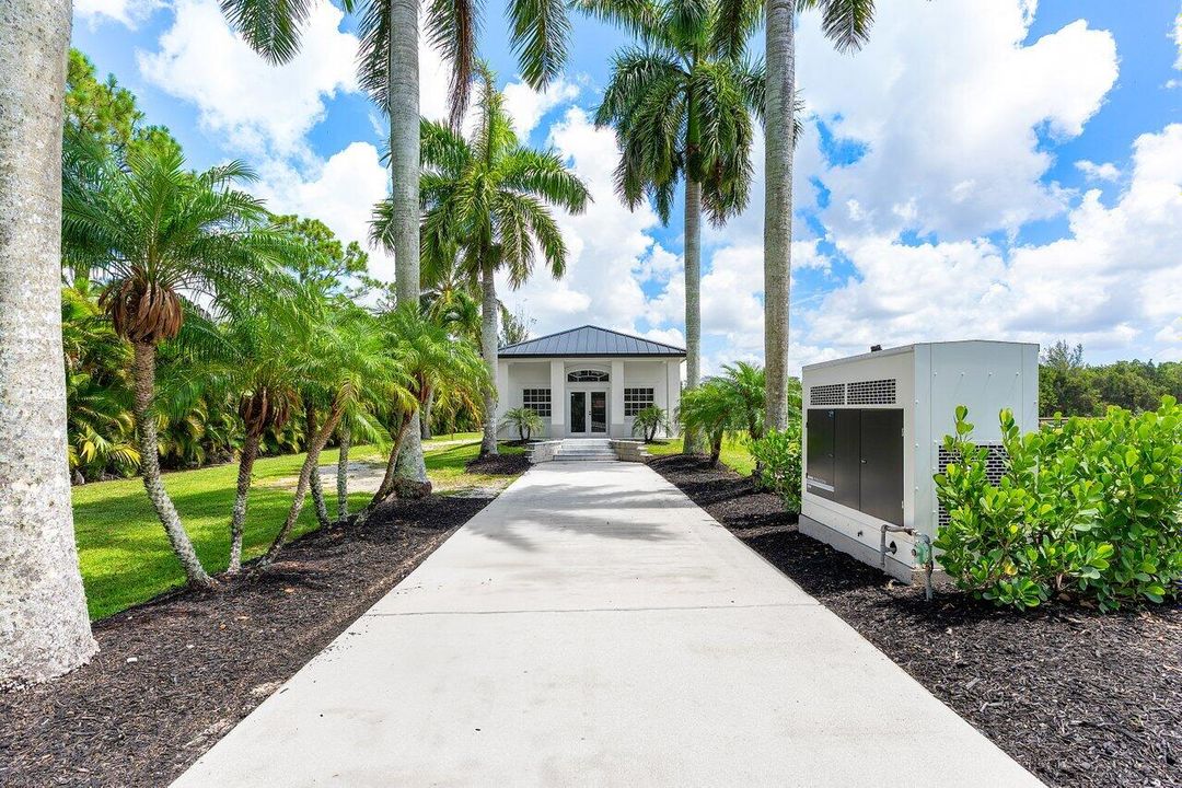 For Sale: $3,450,000 (6 beds, 5 baths, 5908 Square Feet)