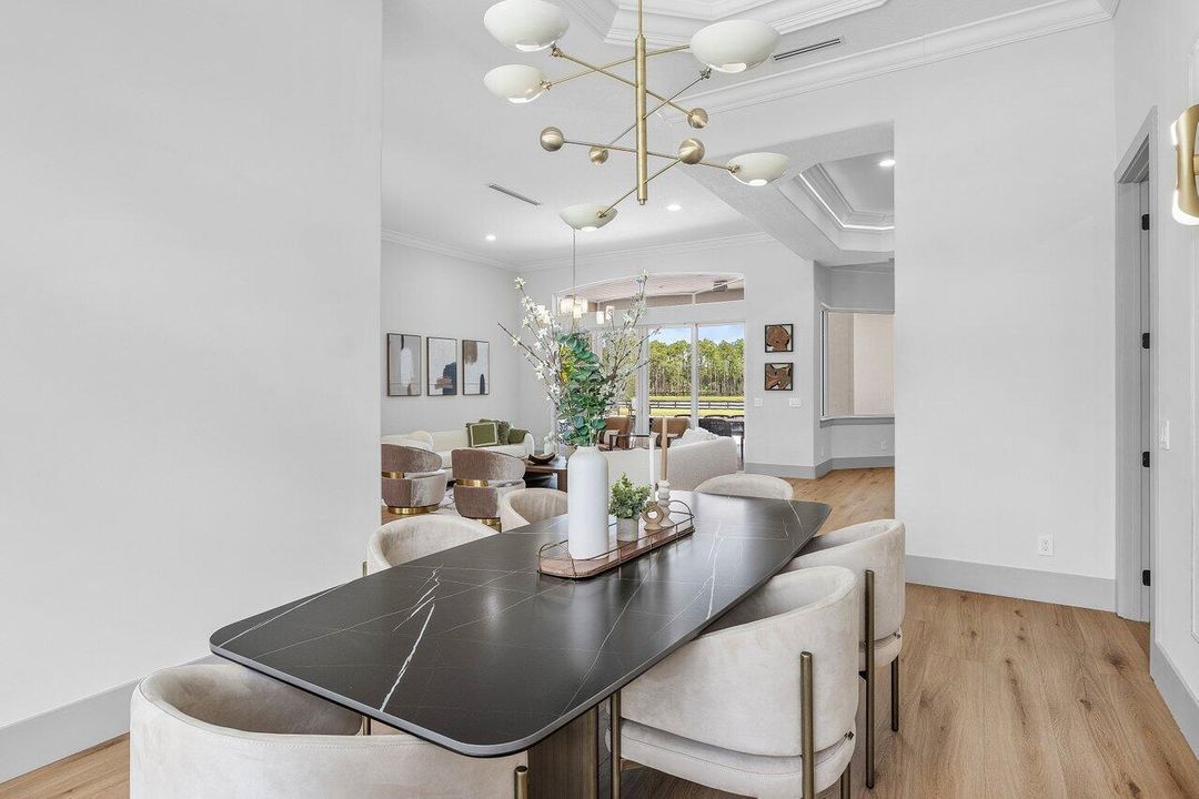 For Sale: $3,450,000 (6 beds, 5 baths, 5908 Square Feet)