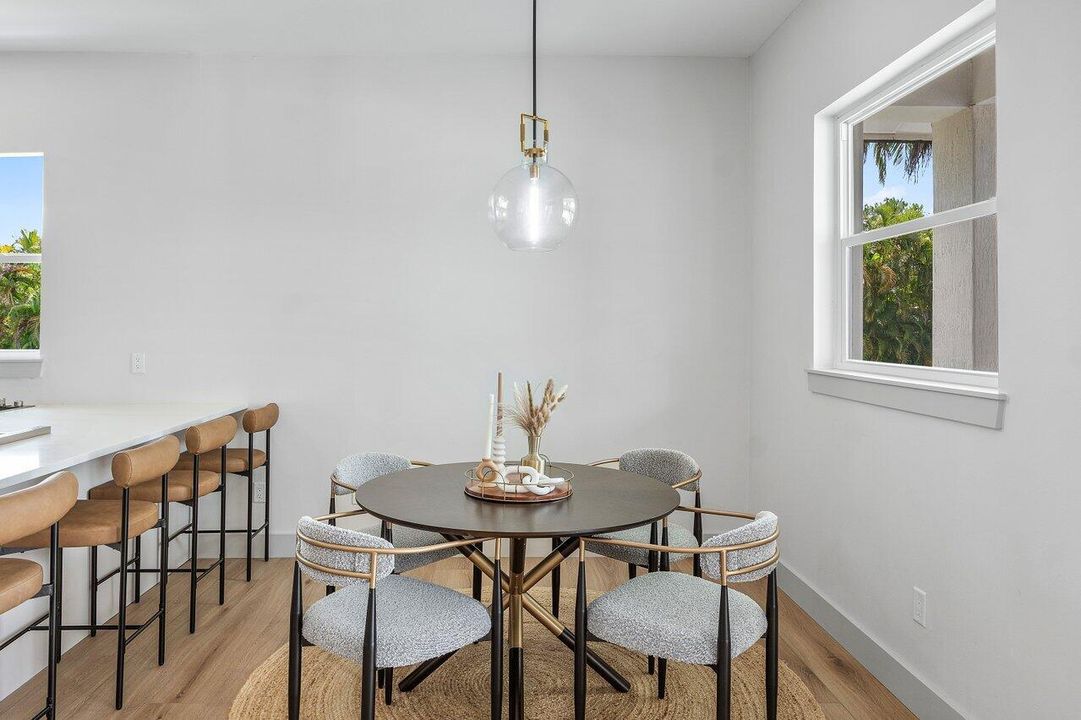 For Sale: $3,450,000 (6 beds, 5 baths, 5908 Square Feet)