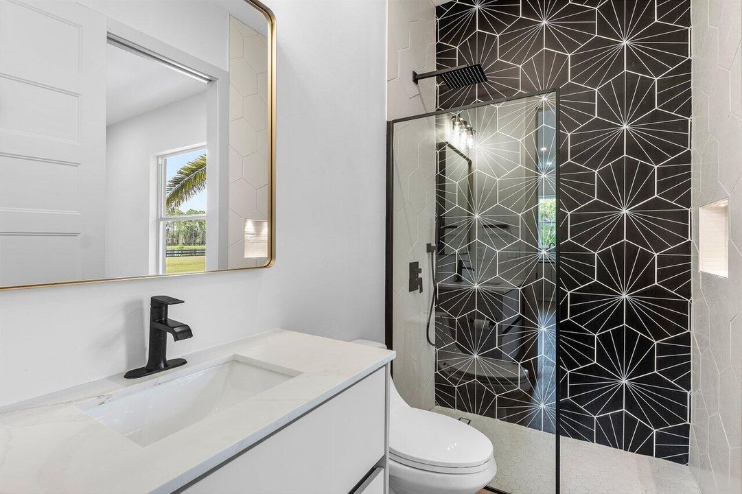 For Sale: $3,450,000 (6 beds, 5 baths, 5908 Square Feet)