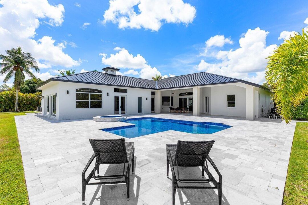 For Sale: $3,450,000 (6 beds, 5 baths, 5908 Square Feet)