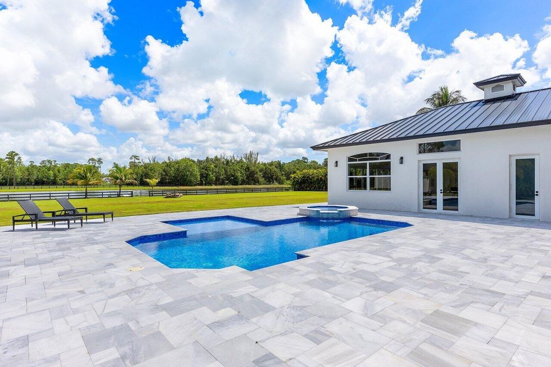 For Sale: $3,450,000 (6 beds, 5 baths, 5908 Square Feet)