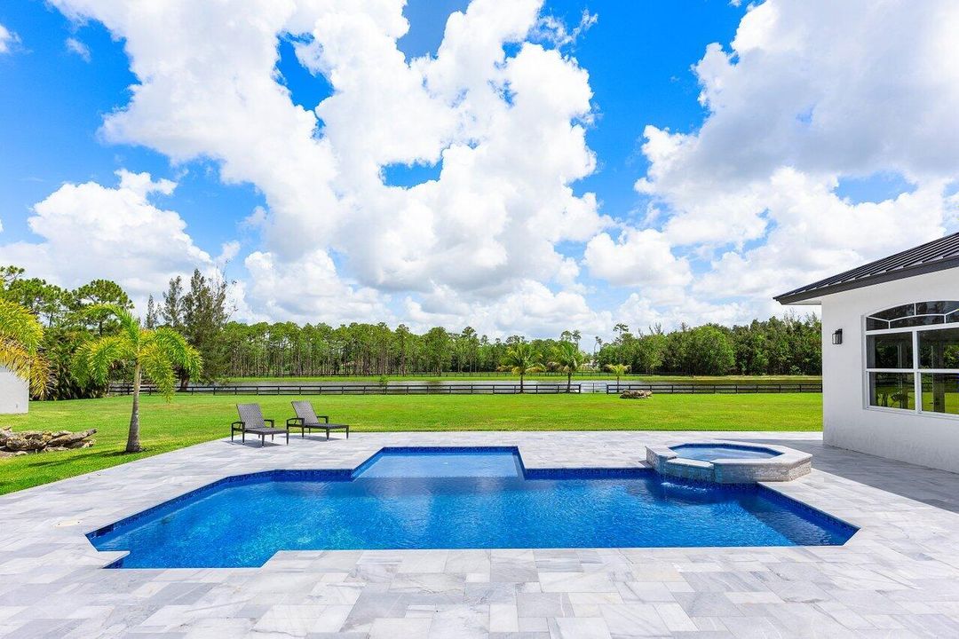 For Sale: $3,450,000 (6 beds, 5 baths, 5908 Square Feet)