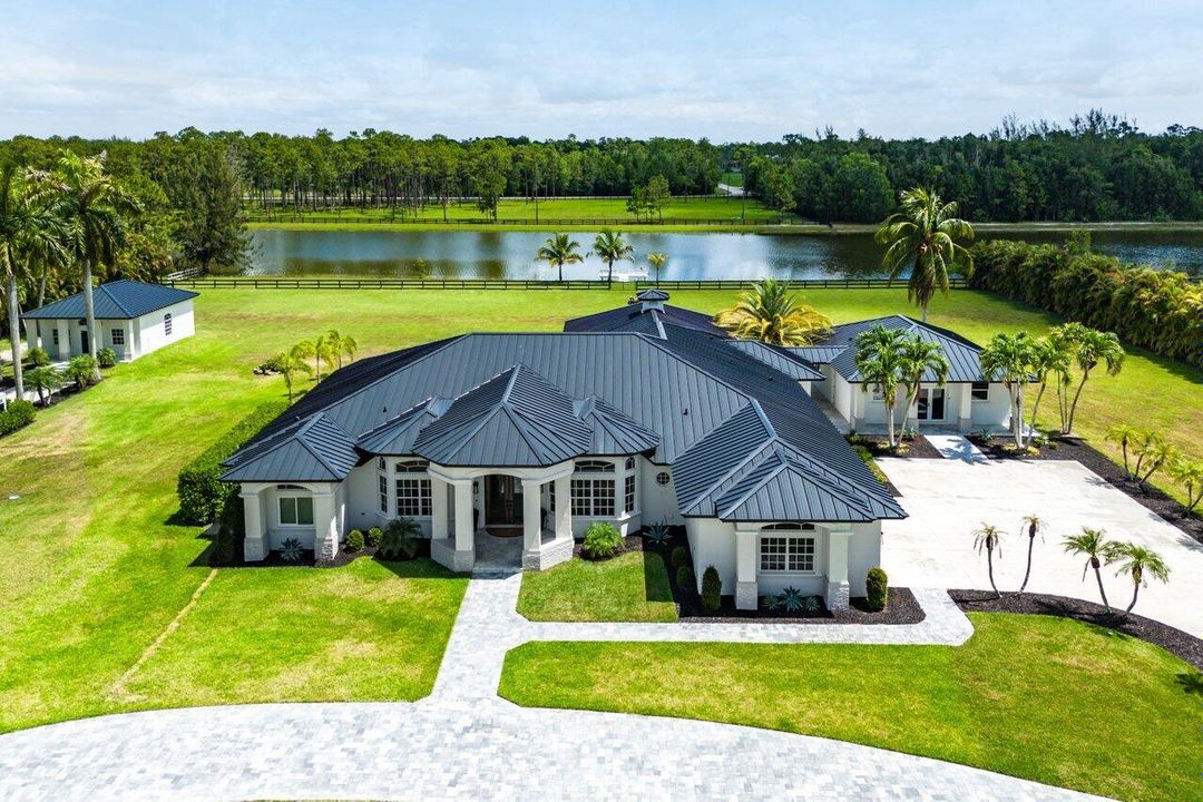 For Sale: $3,450,000 (6 beds, 5 baths, 5908 Square Feet)