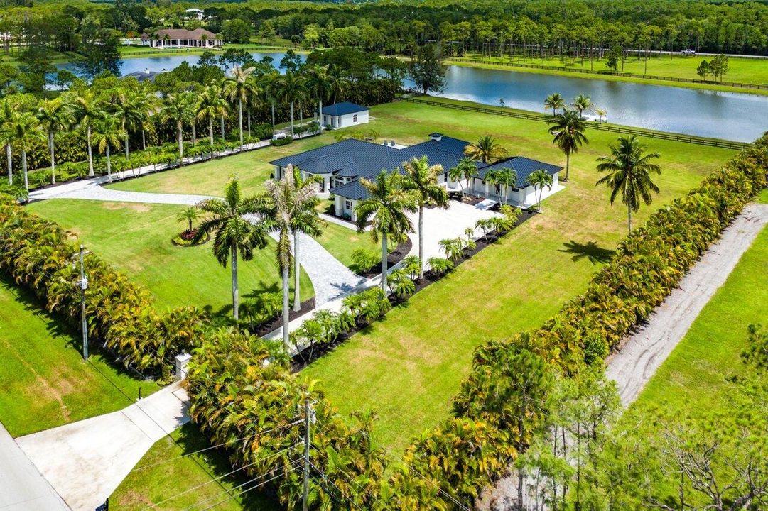 For Sale: $3,450,000 (6 beds, 5 baths, 5908 Square Feet)