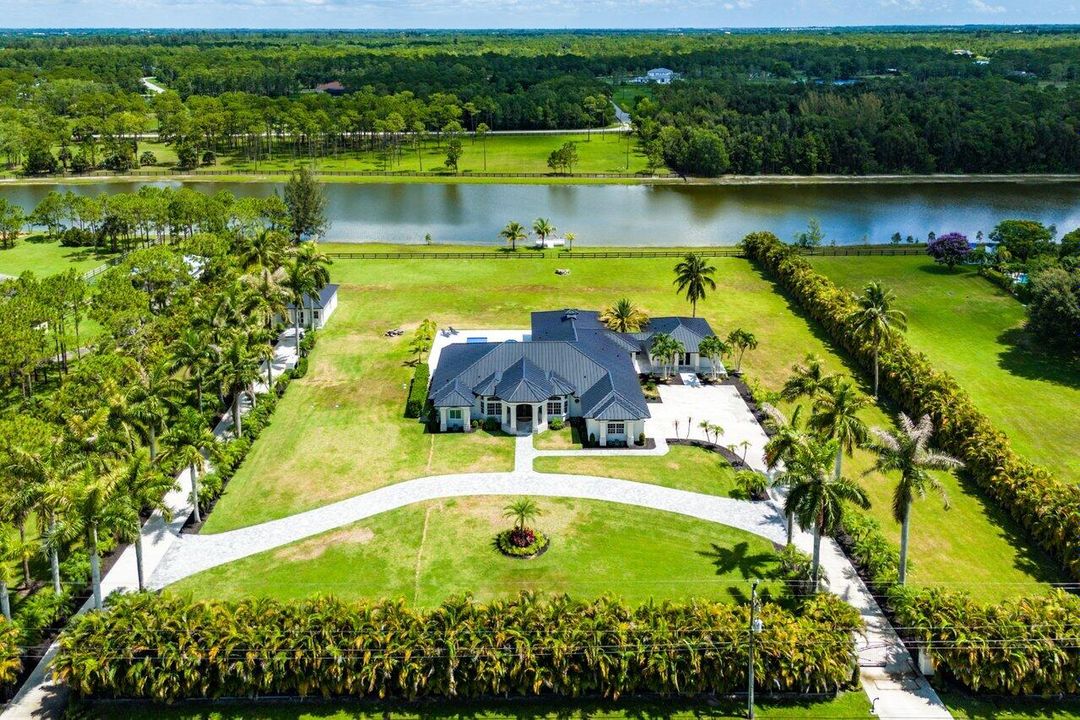 For Sale: $3,450,000 (6 beds, 5 baths, 5908 Square Feet)