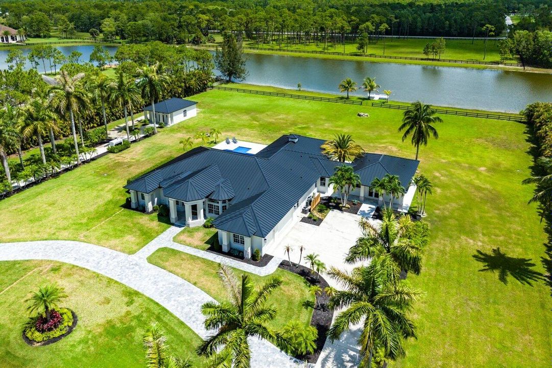 For Sale: $3,450,000 (6 beds, 5 baths, 5908 Square Feet)