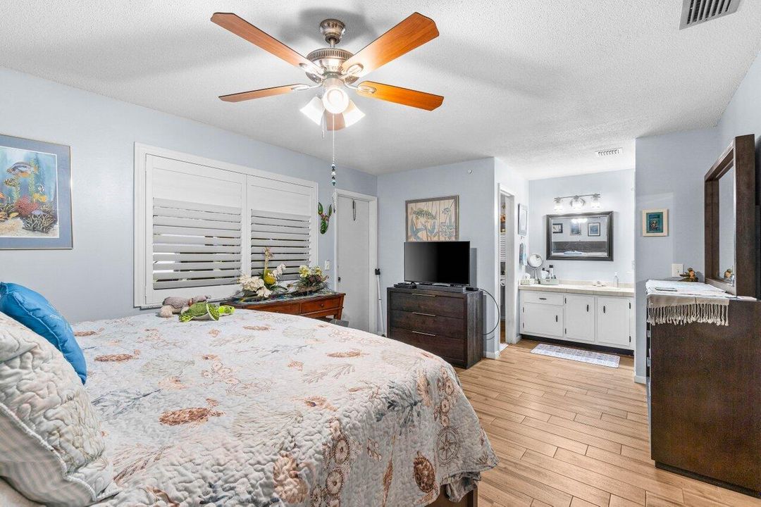 For Sale: $155,000 (1 beds, 1 baths, 1100 Square Feet)