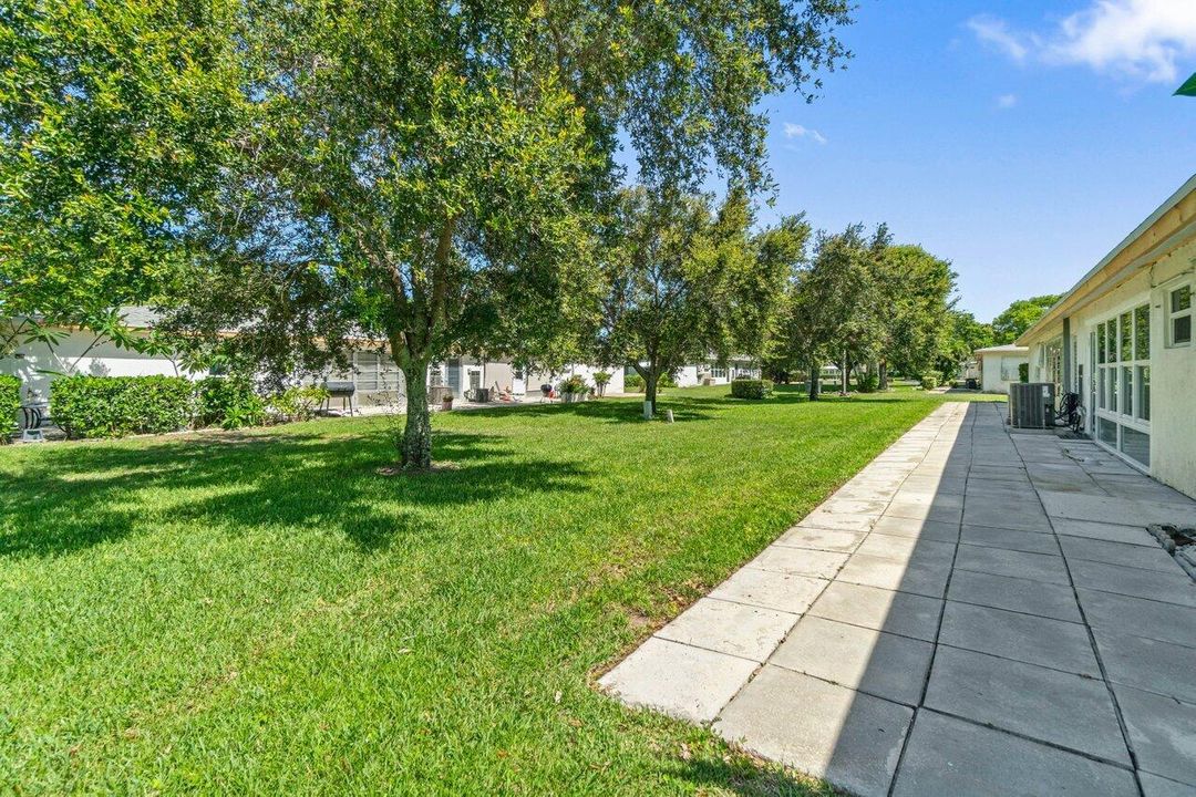 For Sale: $155,000 (1 beds, 1 baths, 1100 Square Feet)