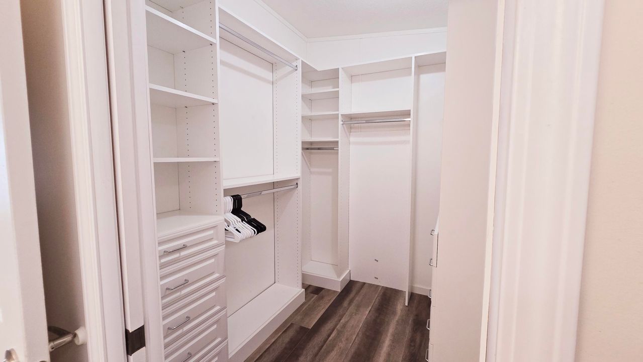En Venta: $325,000 (3 camas, 2 baños, 1550 Pies cuadrados)