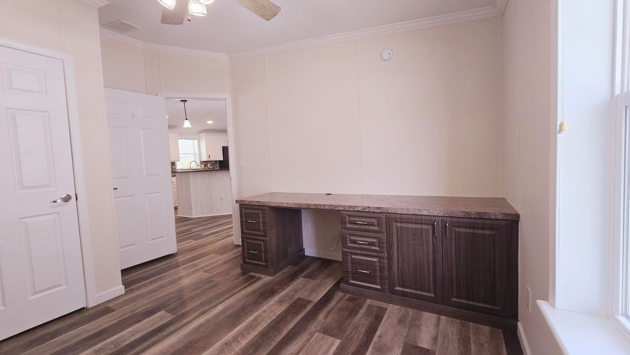 En Venta: $325,000 (3 camas, 2 baños, 1550 Pies cuadrados)