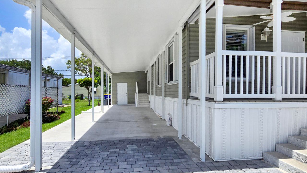 En Venta: $325,000 (3 camas, 2 baños, 1550 Pies cuadrados)