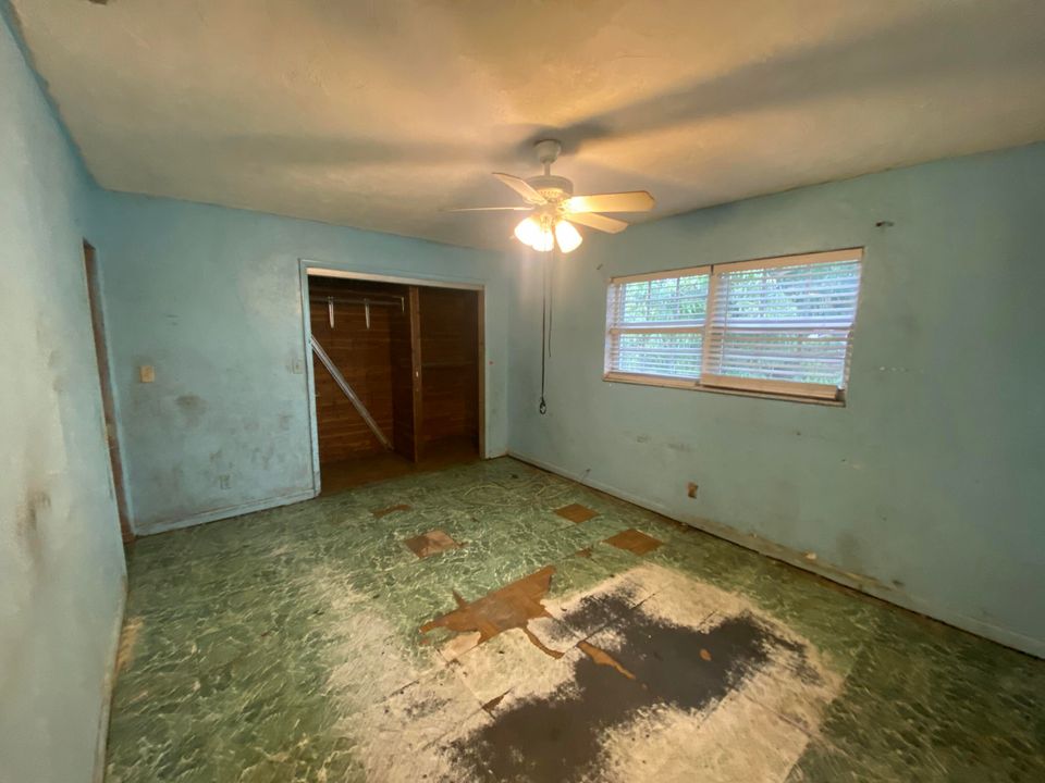 待售: $160,000 (3 贝兹, 2 浴室, 1729 平方英尺)