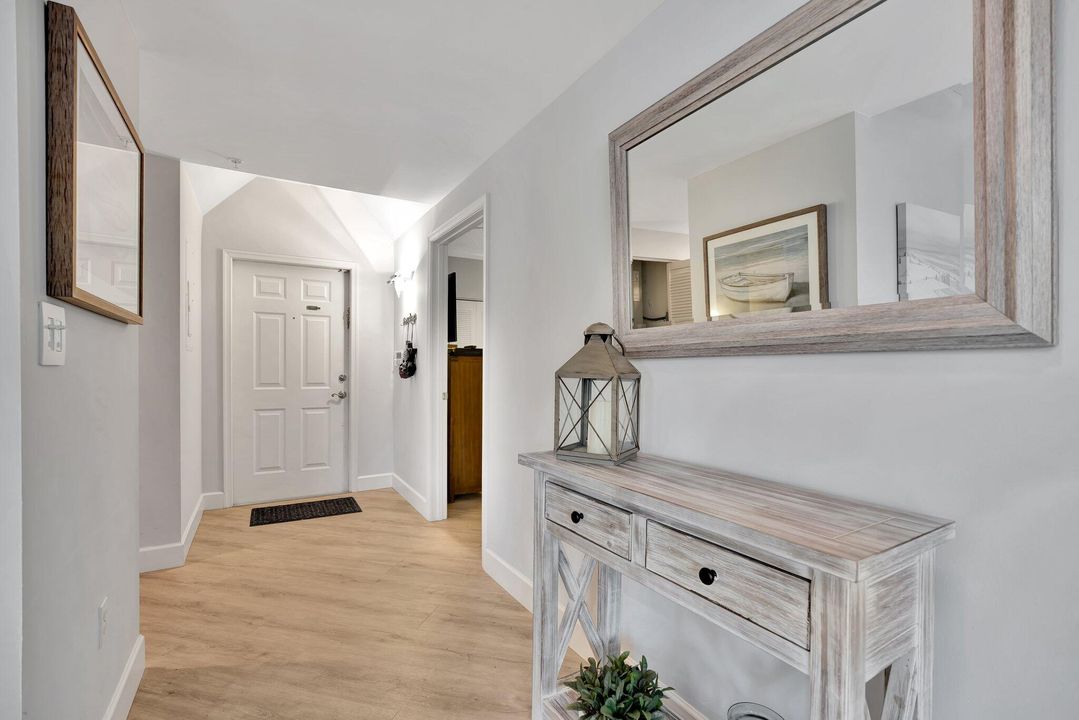 Activo con contrato: $6,000 (3 camas, 2 baños, 1446 Pies cuadrados)