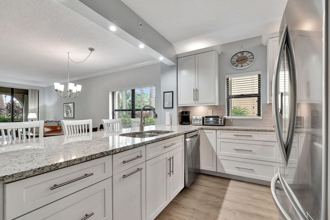 Activo con contrato: $6,000 (3 camas, 2 baños, 1446 Pies cuadrados)