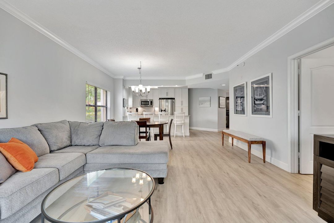 Activo con contrato: $6,000 (3 camas, 2 baños, 1446 Pies cuadrados)