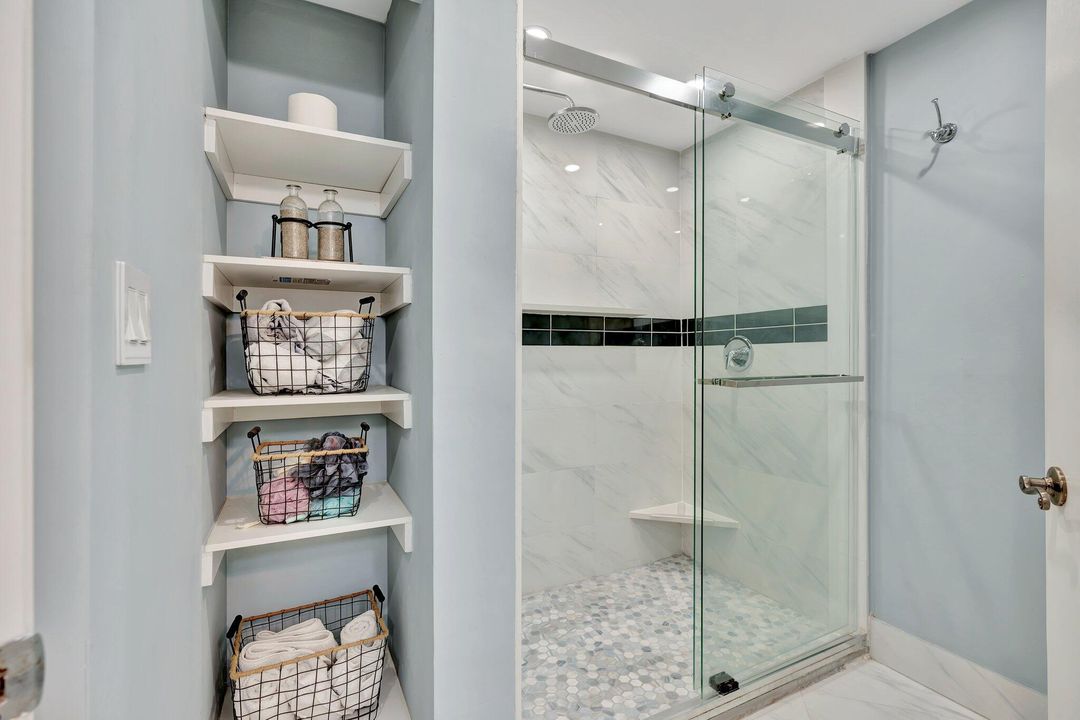 Activo con contrato: $6,000 (3 camas, 2 baños, 1446 Pies cuadrados)