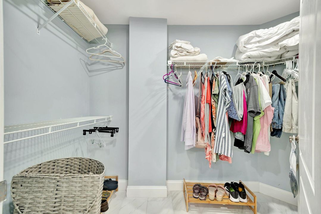 Activo con contrato: $6,000 (3 camas, 2 baños, 1446 Pies cuadrados)