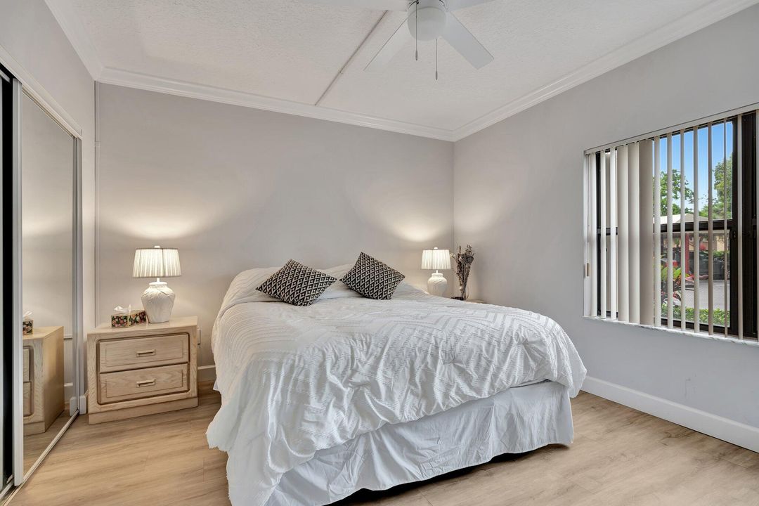 Activo con contrato: $6,000 (3 camas, 2 baños, 1446 Pies cuadrados)