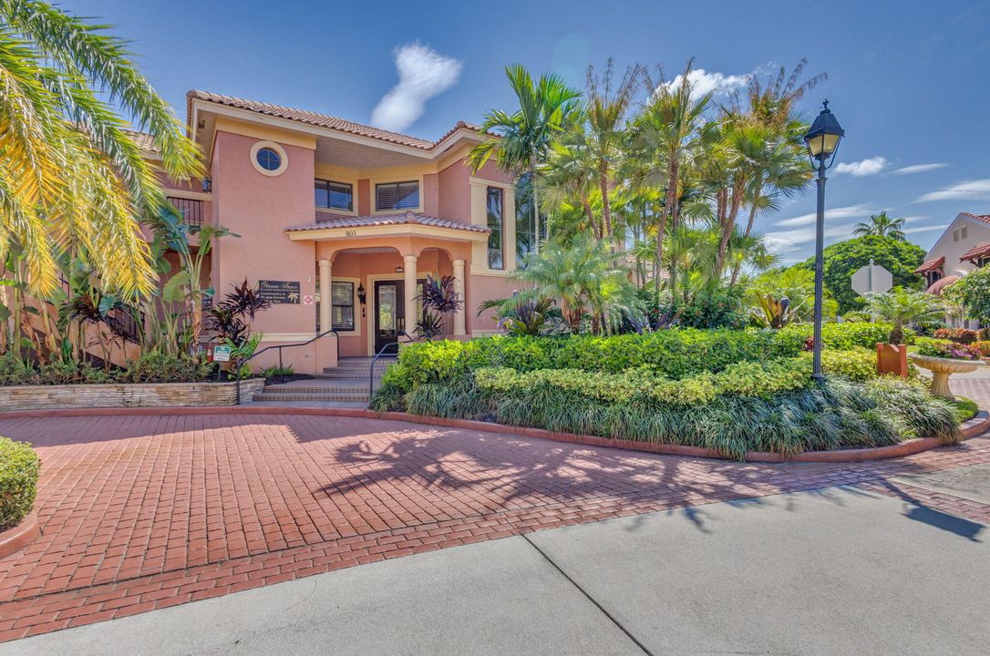 Activo con contrato: $6,000 (3 camas, 2 baños, 1446 Pies cuadrados)