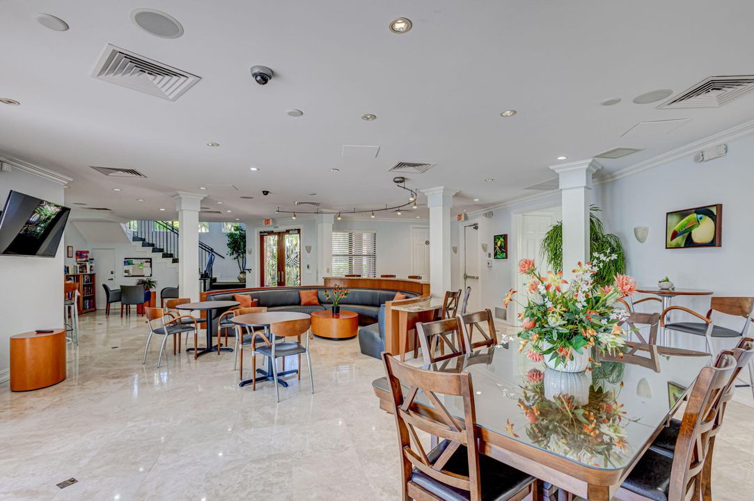 Activo con contrato: $6,000 (3 camas, 2 baños, 1446 Pies cuadrados)